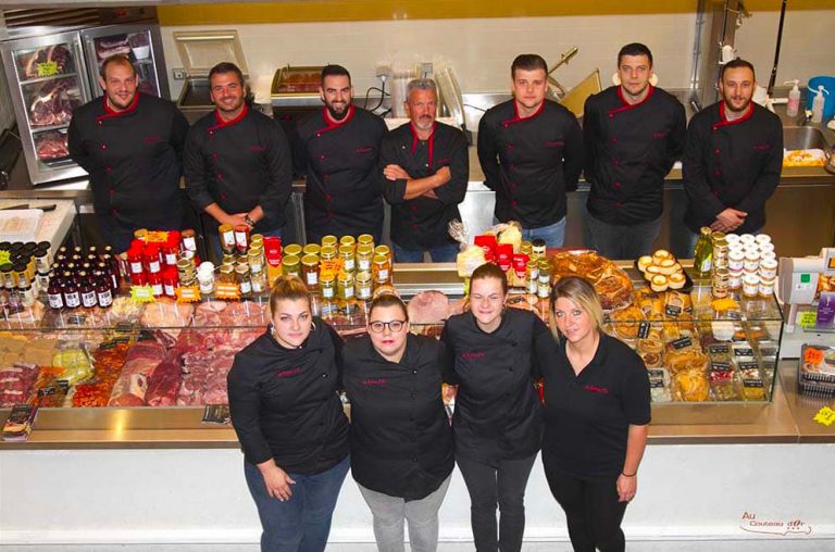 L'équipe-au-couteau-dor-bucherie-charcuterie-traiteur